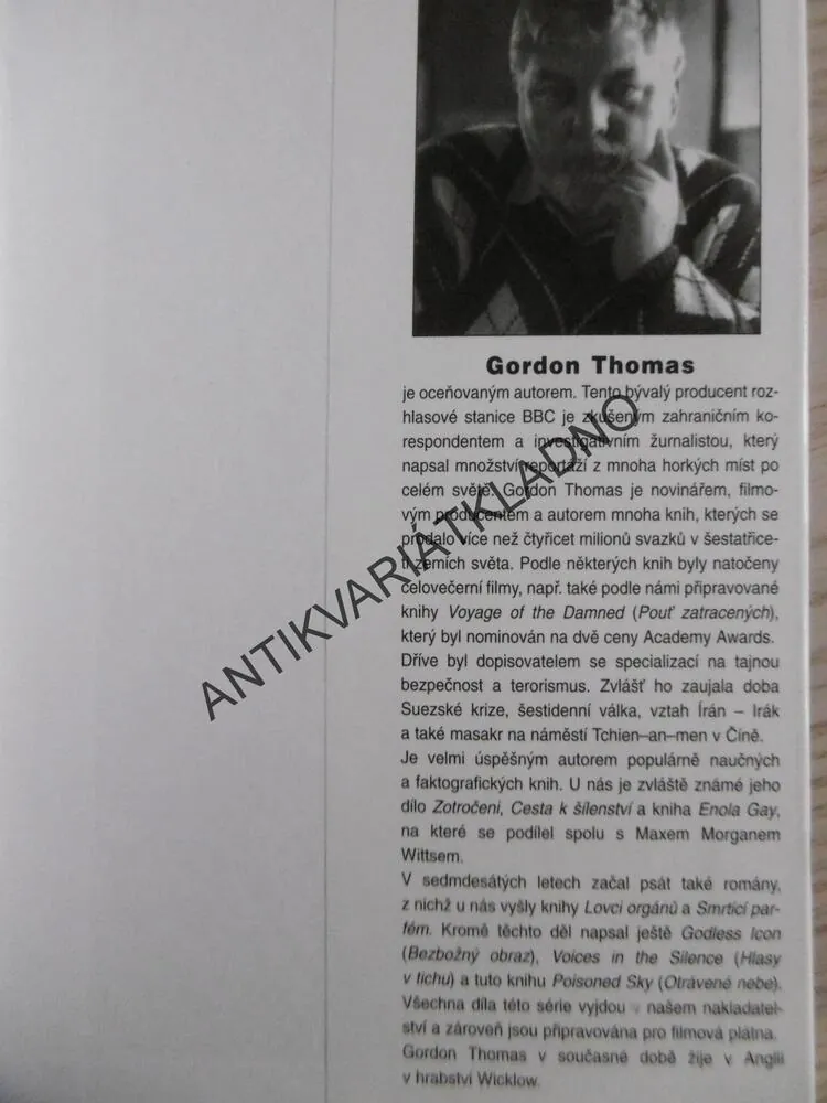 OTRÁVENÉ NEBE, GORDON THOMAS, **an