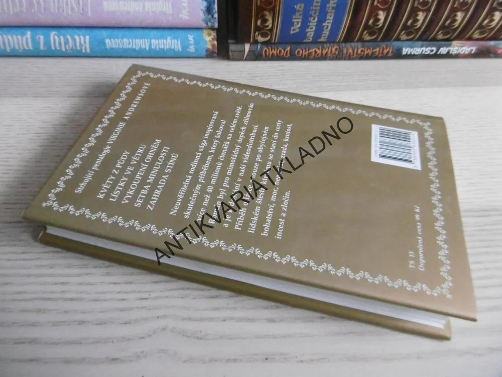 MOJE ZLATÁ AUDRINA, VIRGINIA ANDREWSOVÁ, **an