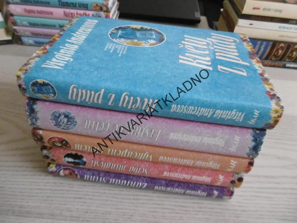 SÉRIE KVĚTY Z PŮDY, 1 - 5, VIRGINIA ANDREWSOVÁ, **an