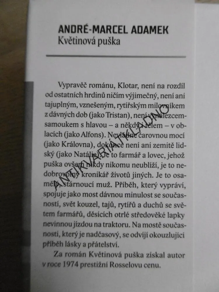 KVĚTINOVÁ PUŠKA, ANDRÉ-MARCEL ADAMEK, **an