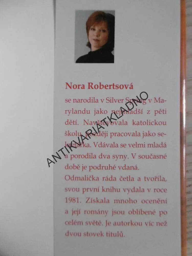 KOUZLA OSUDU, NORA ROBERTSOVÁ, **an