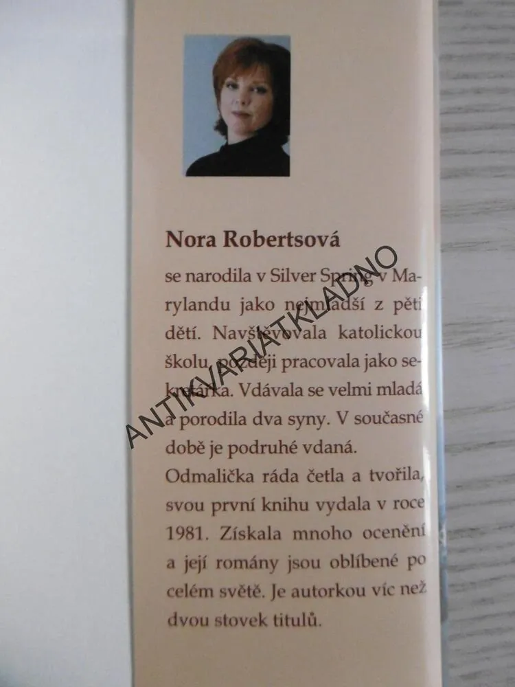 SLUNEČNÍ DRAHOKAMY, NORA ROBERTSOVÁ, **an