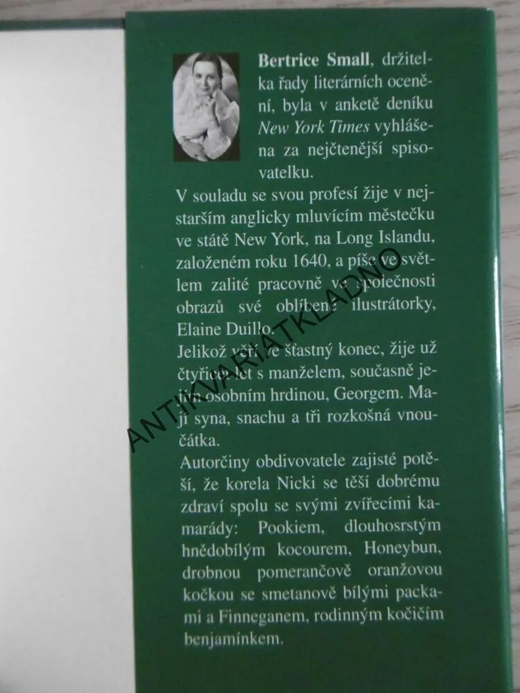 NÁSTRAHY LÁSKY, BERTRICE SMALL, **an