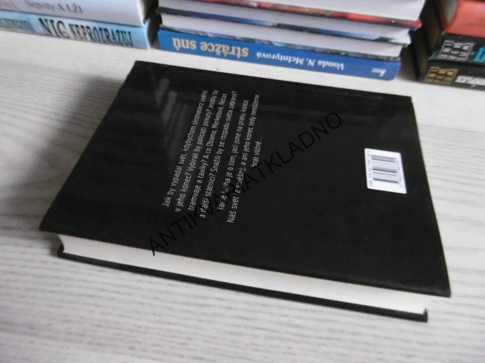 JAK (NE)PŘEŽÍT KONEC SVĚTA 21. 12. 2012 ANEB VYŽÍRKOVÉ ZÁNIKU, MARTIN KOMÁREK, **an