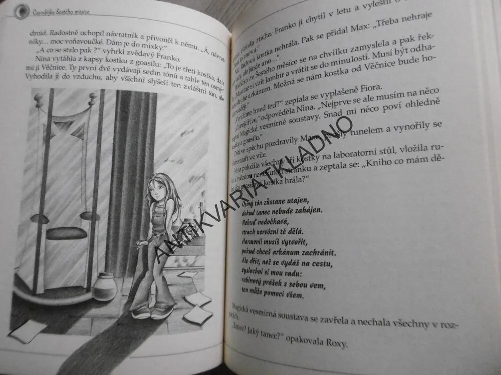ČARODĚJKA ŠESTÉHO MĚSÍCE, CESTA ČASEM, MOONY WITCHER, **an