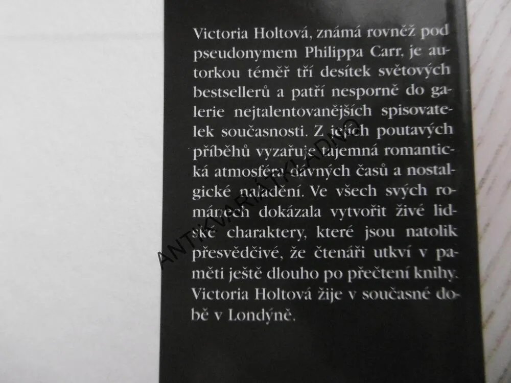 SLAVIČÍ TAJEMSTVÍ, VICTORIA HOLTOVÁ, **an