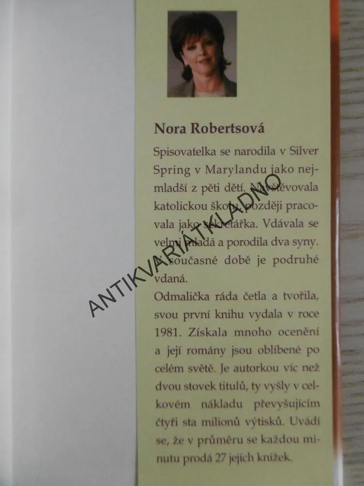 ZÁKON PŘITAŽLIVOSTI, NORA ROBERTSOVÁ, **an
