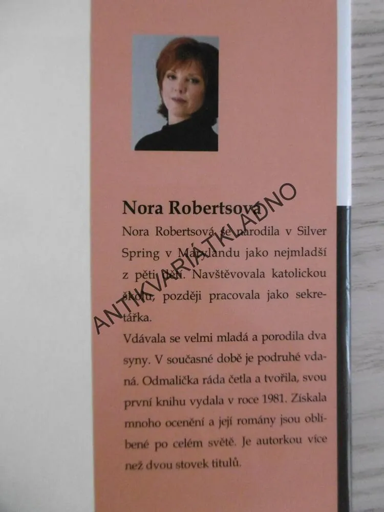 ČERNÁ RŮŽE, NORA ROBERTSOVÁ, **an