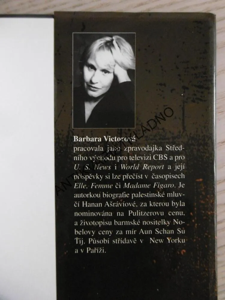 ARMÁDA RŮŽÍ, BARBARA VICTOROVÁ, **an