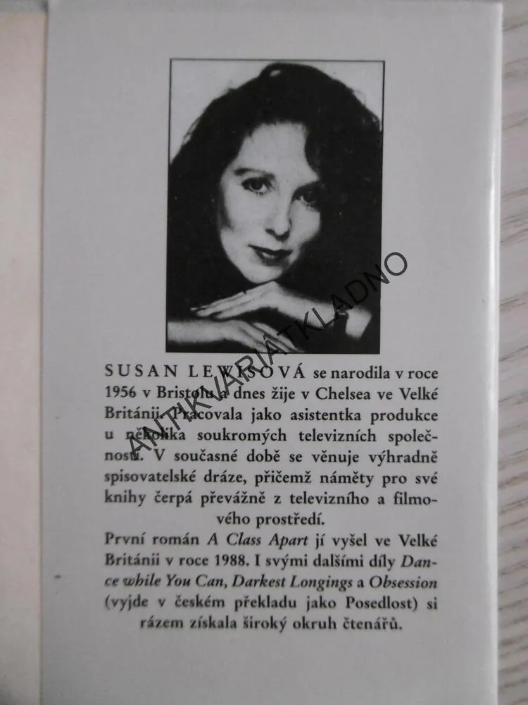 UKRADENÉ ZAČÁTKY, SUSAN LEWIS, **an
