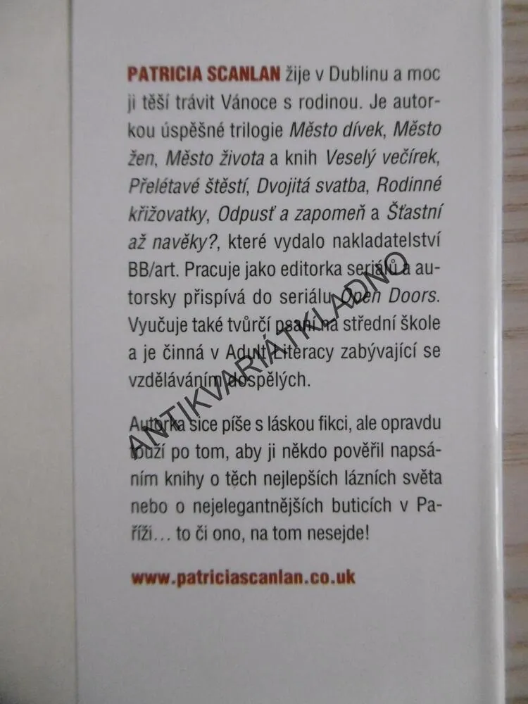 NÁVRAT DOMŮ, PATRICIA SCANLAN, **an
