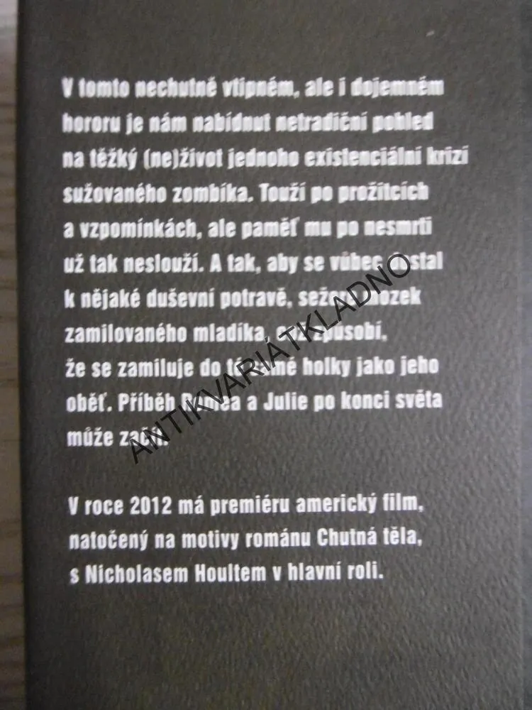 CHUTNÁ TĚLA, ISAAC MARION, **an