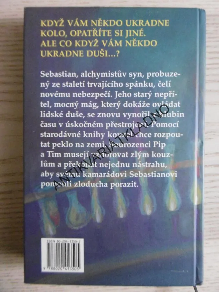 ZLODĚJ DUŠÍ, MARTIN BOOTH, **an