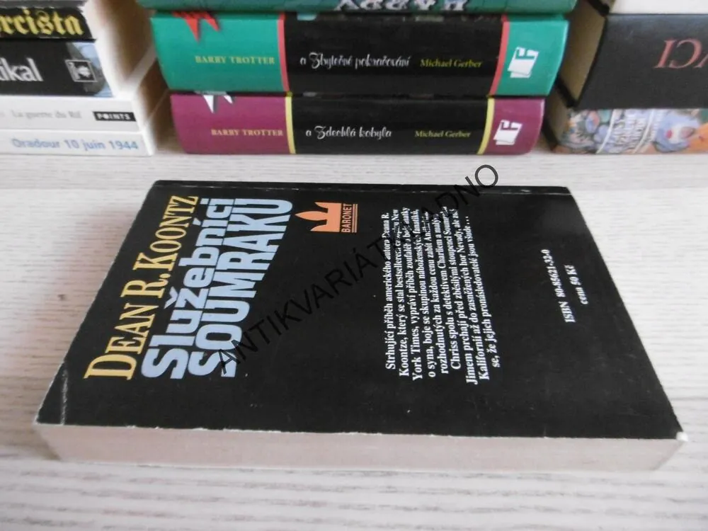 SLUŽEBNÍCI SOUMRAKU, DEAN KOONTZ, **an