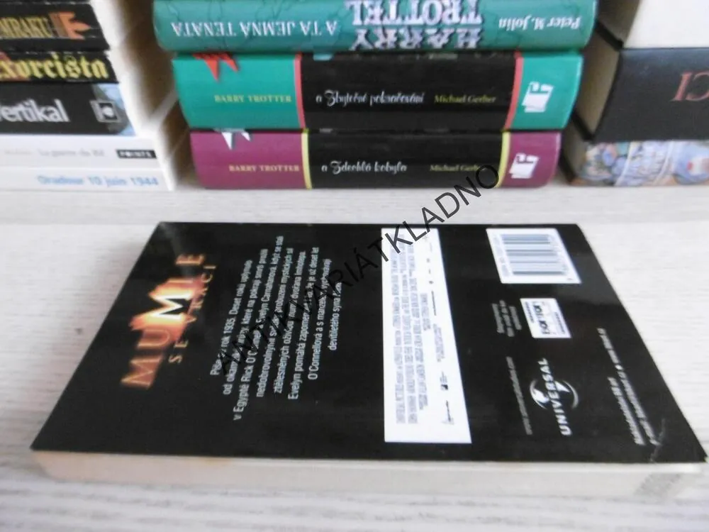 MUMIE SE VRACÍ, MAX ALLAN COLLINS, **an