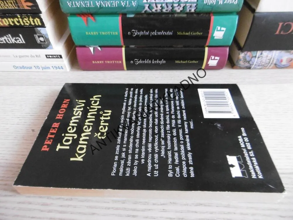 FLORIAN VE SVĚTĚ DUCHŮ, TAJEMSTVÍ KAMENNÝCH ČERTŮ, PETER HORN, **an