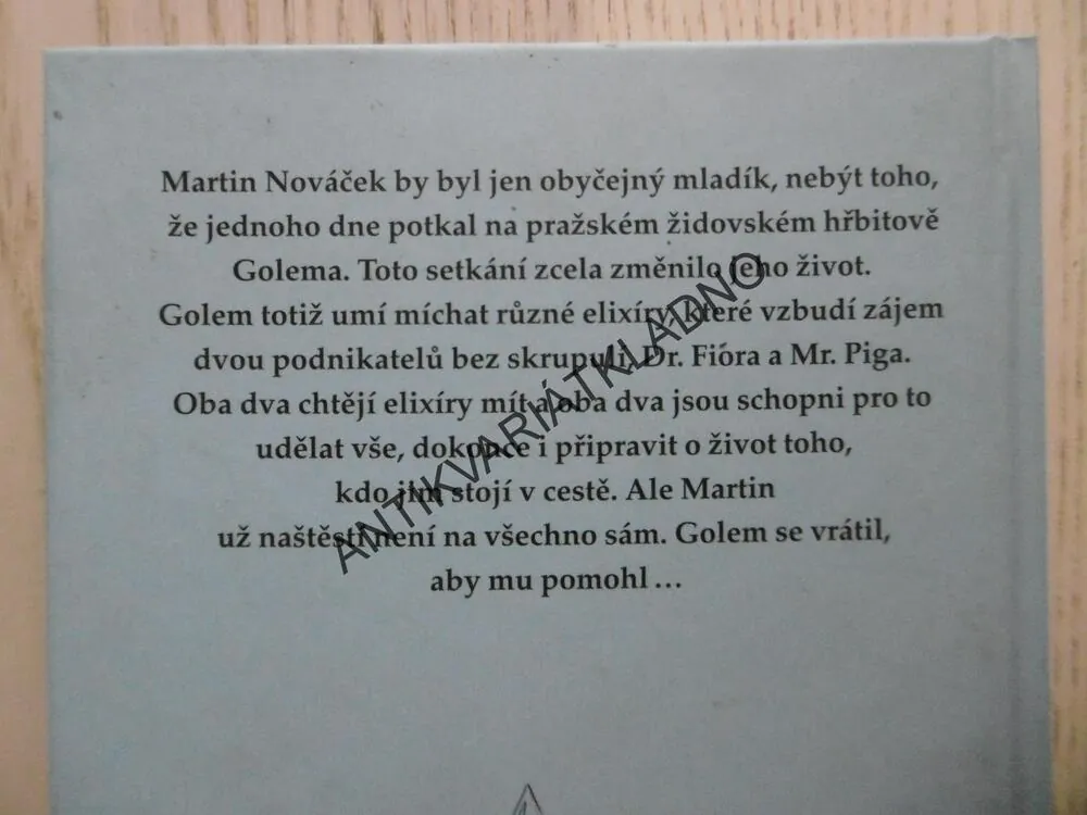 GOLEM SE VRACÍ, VOJTĚCH STEKLAČ, **an