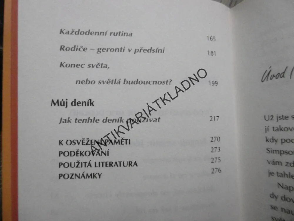 KLIK!, ANNABEL MONAGHANOVÁ, ELISABETH WOLFEOVÁ, **an