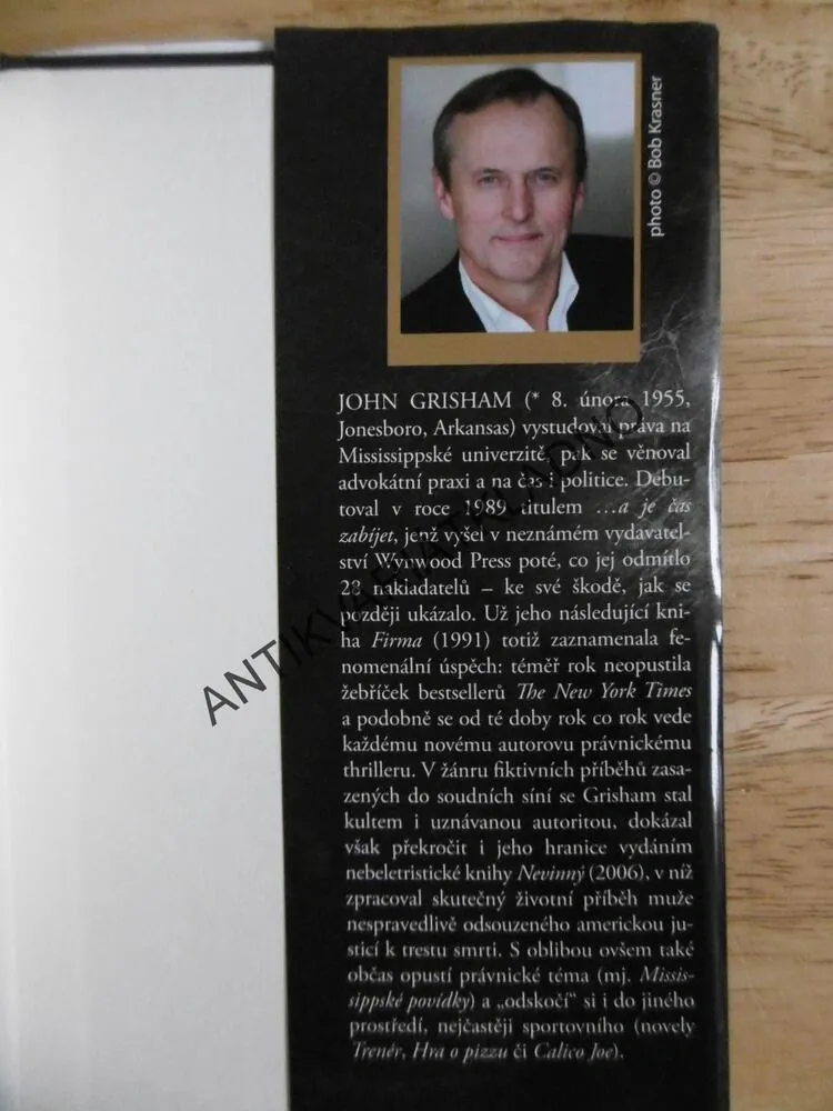 OSAMĚLÝ STŘELEC, JOHN GRISHAM, **an