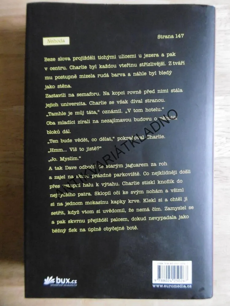 NEHODA, CHRIS PAVONE, BESTSELLER, **an