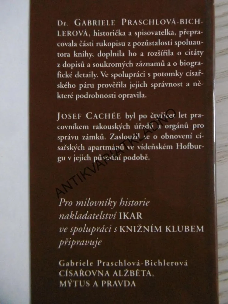 KORUNU SNÍMÁM Z UNAVENÉ HLAVY, G. PRASCHLOVÁ-BICHLEROVÁ, J. CACHÉE, **an