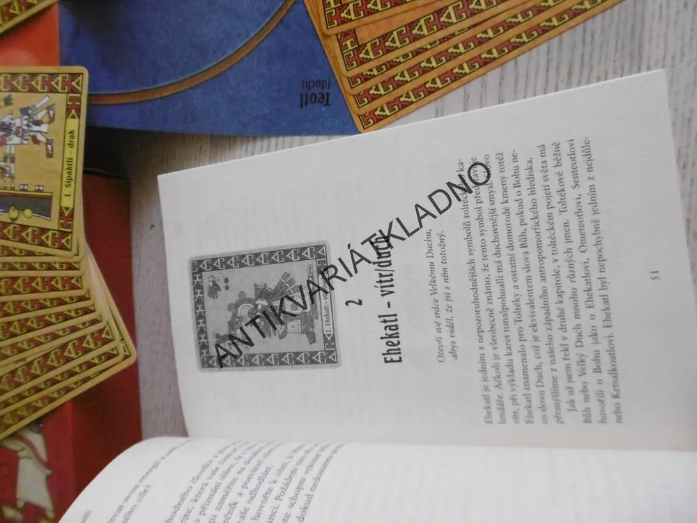 TOLTÉCKÉ ORÁKULUM, KNIHA A KARTY, VICTOR SANCHEZ, **an