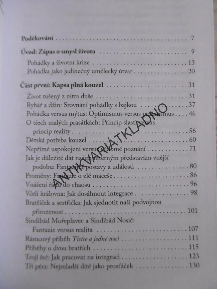 ZA TAJEMSTVÍM POHÁDEK, BRUNO BETTELHEIM, **an