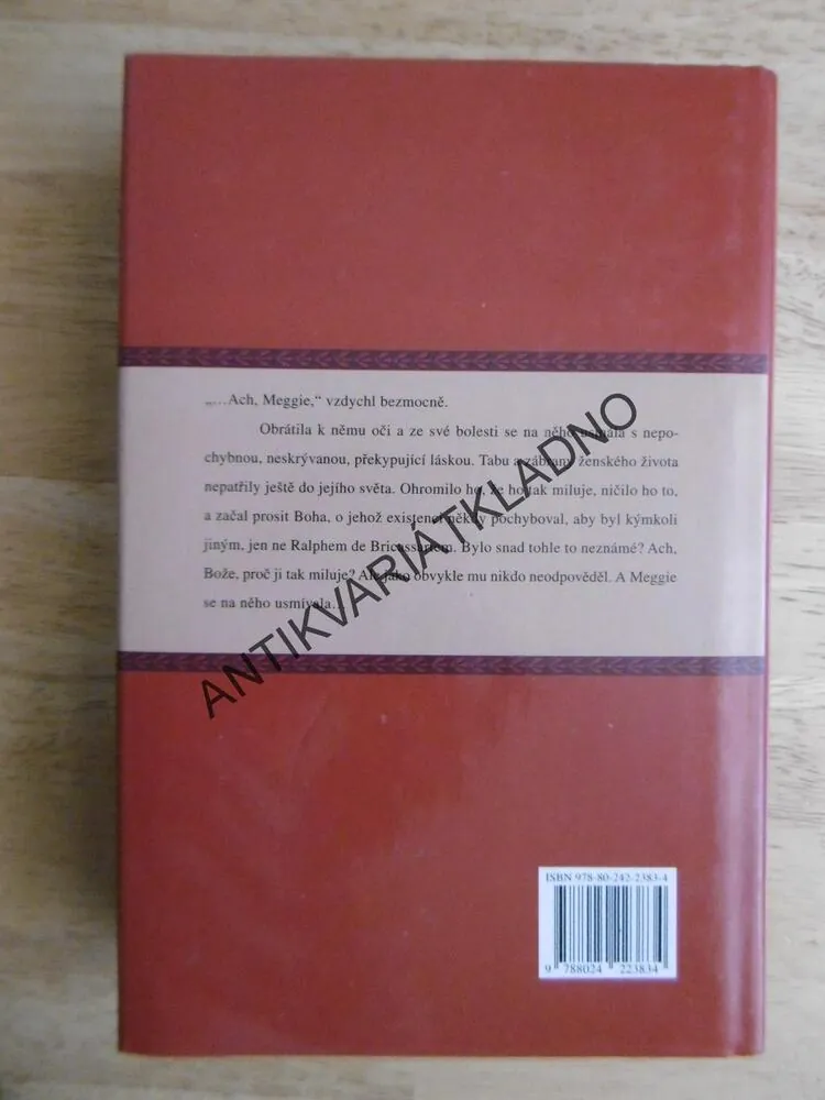 PTÁCI V TRNÍ, COLLEEN MCCULLOUGHOVÁ