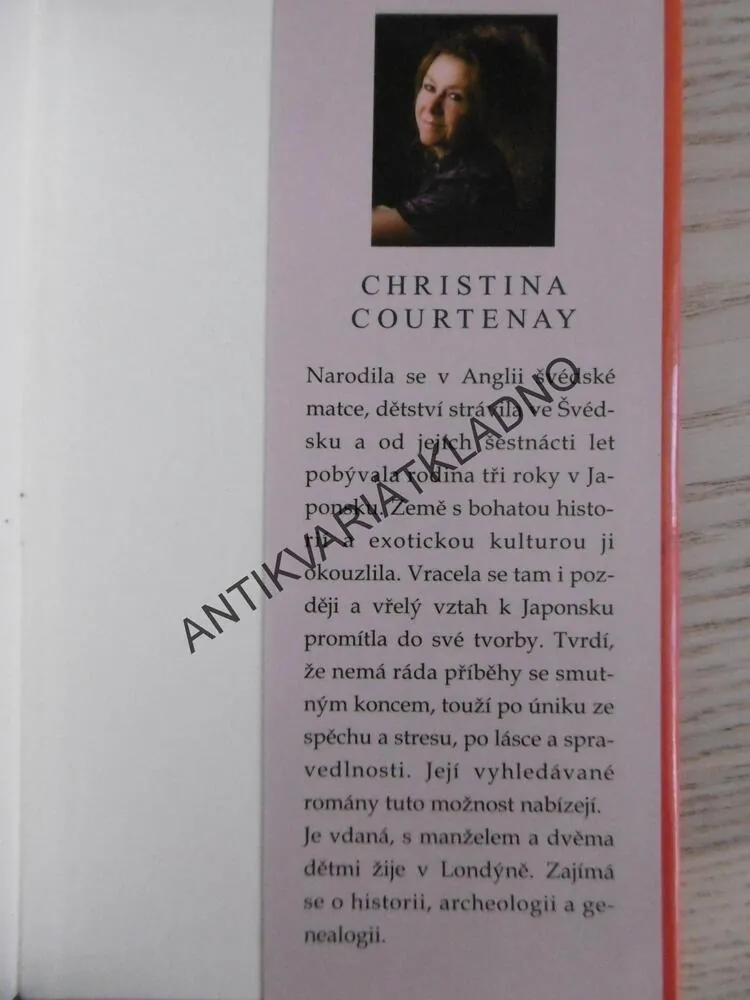 ŠARLATOVÉ KIMONO, CHRISTINA COURTENAY, **an