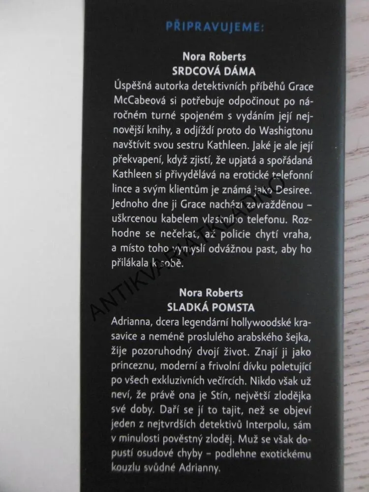 POSVĚCENÉ ZLO, NORA ROBERTS, **an