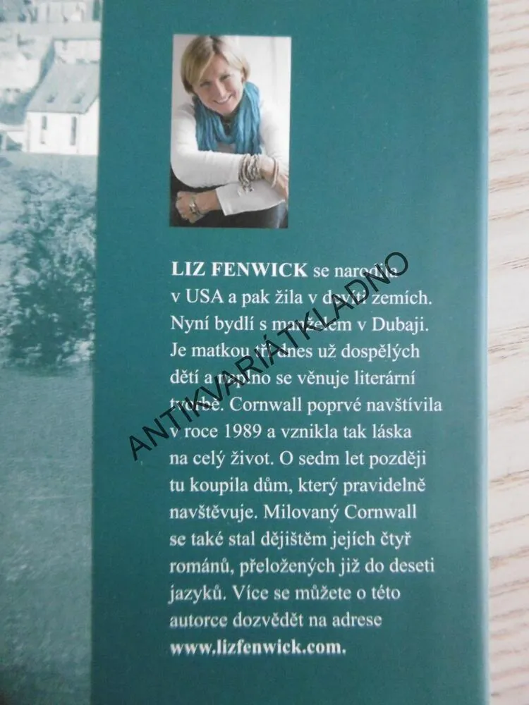 AFÉRA V CORNWALLU, LIZ FENWICK, **an