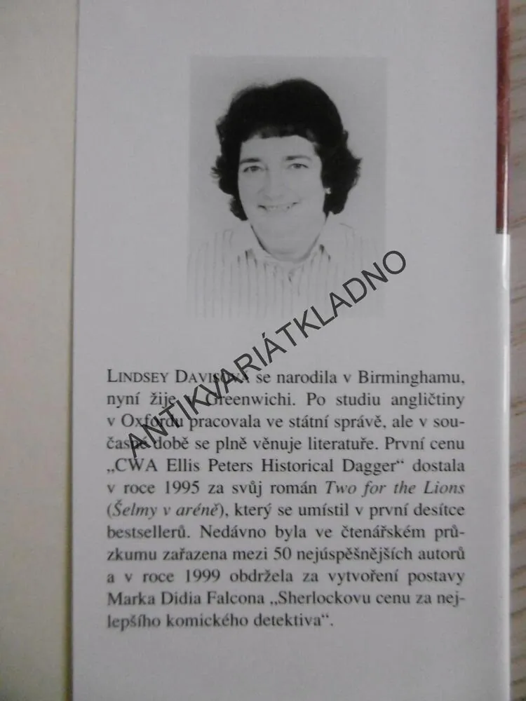 SOUMRAK V CORDUBĚ, LINDSEY DAVISOVÁ, **an