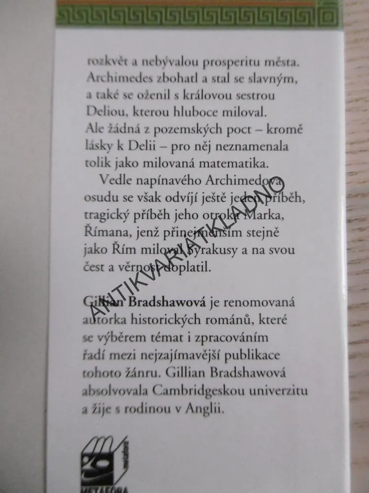 KRUHY V PÍSKU, GILLIAN BRADSHAWOVÁ, **an