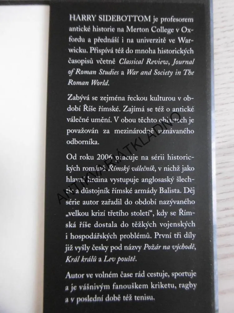 ŘÍMSKÝ VÁLEČNÍK, KASPICKÁ BRÁNA, HARRY SIDEBOTTOM, **an