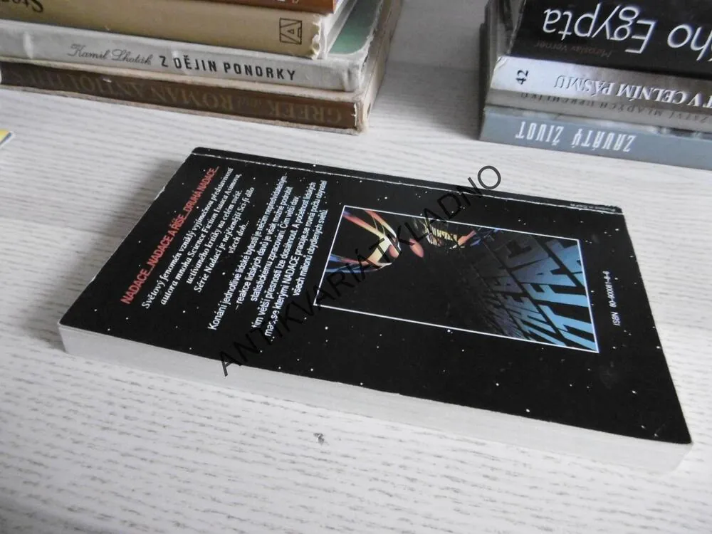 DRUHÁ NADACE, ISAAC ASIMOV, **an