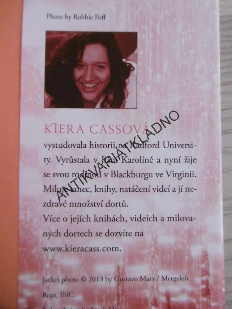ELITA, KIERA CASSOVÁ, **an