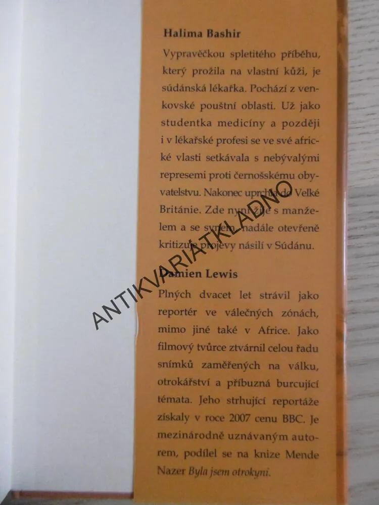 SLZY POUŠTĚ, LÉKAŘKOU V PEKLE NA ZEMI, HALIMA BASHIR, DAMIEN LEWIS, **an