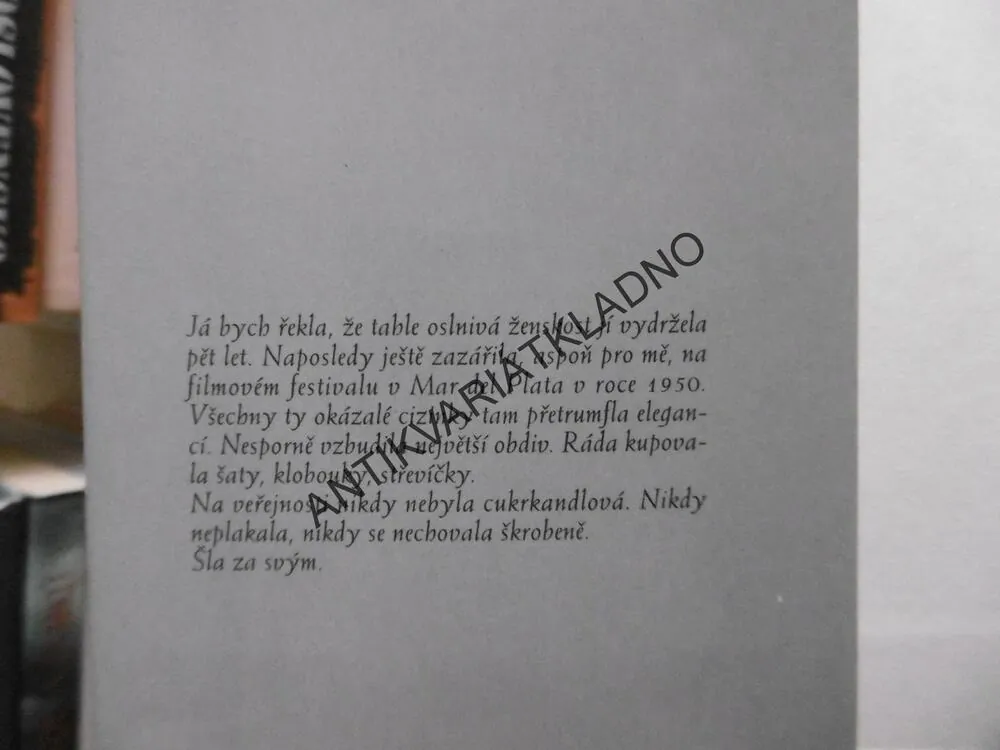 EVITA, PŘÍBĚH VÁŠNĚ A UTRPENÍ EVY PERÓNOVÉ, **an