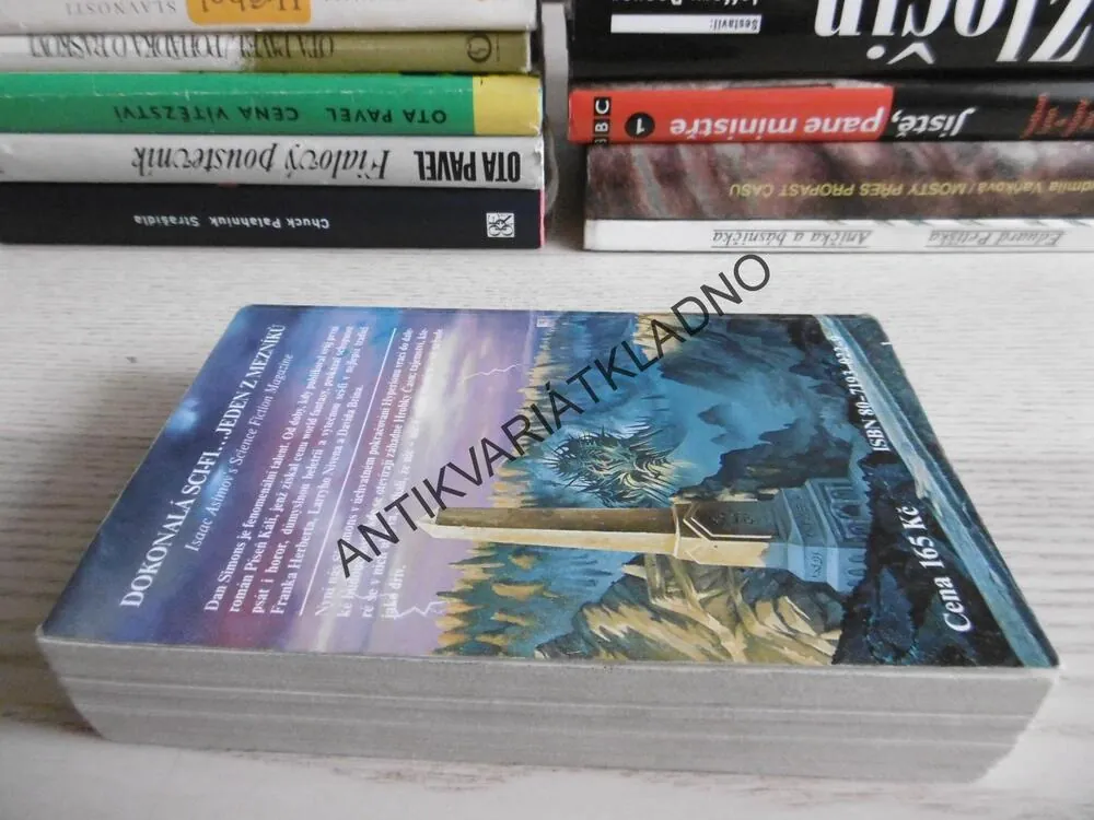 PÁD HYPERIONU, DAN SIMMONS, **an
