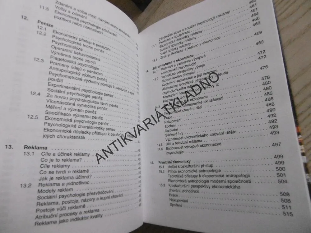 PSYCHOLOGIE EKONOMICKÉHO CHOVÁNÍ, PAUL WEBLEY, **an