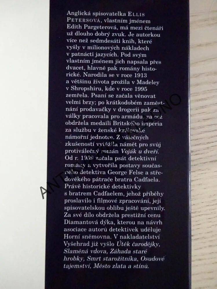 POMSTA, ELLIS PETERSOVÁ, **an