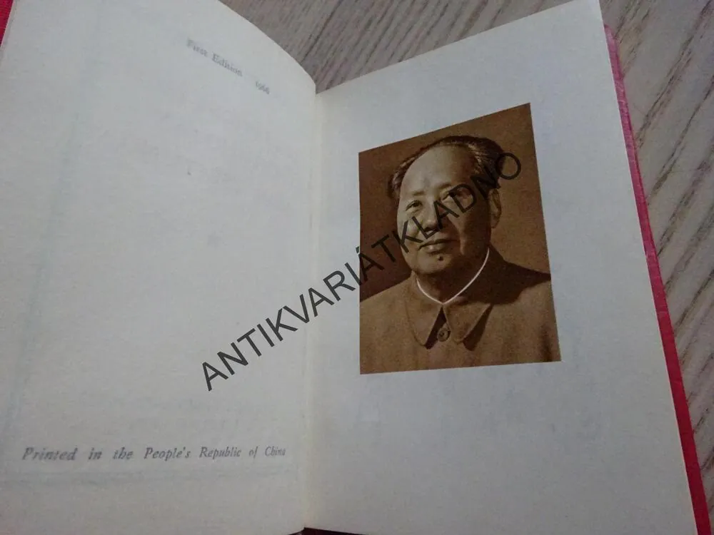 QUOTATIONS FROM CHAIRMAN, MAO TSE TUNG, ČÍNA