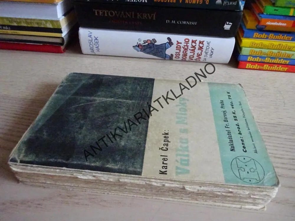 VÁLKA S MLOKY, KAREL ČAPEK, **an