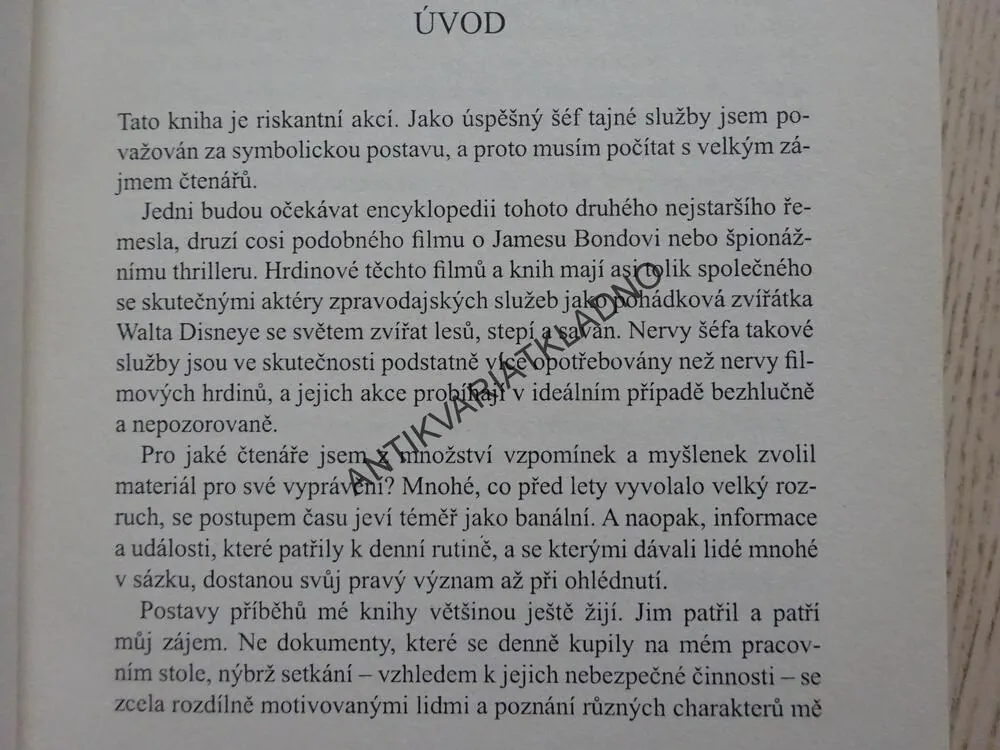 ŠÉF ŠPIONÁŽE V TAJNÉ VÁLCE, VZPOMÍNKY, MARKUS WOLF, **an