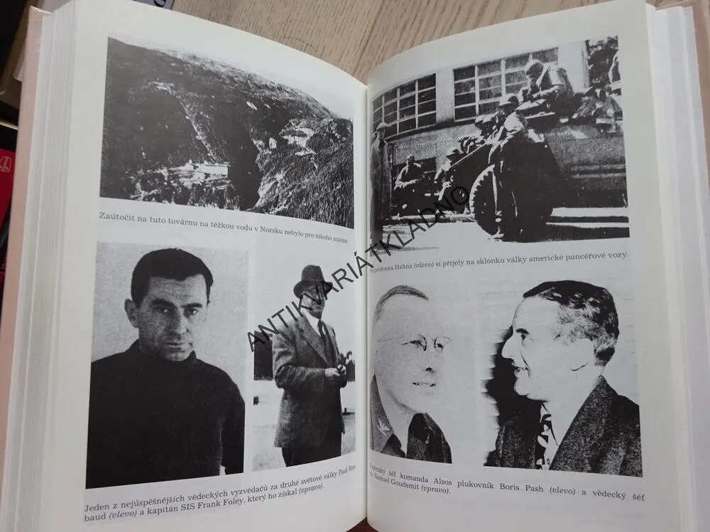 ATOMOVÍ ŠPIONI, KAREL PACNER, **an