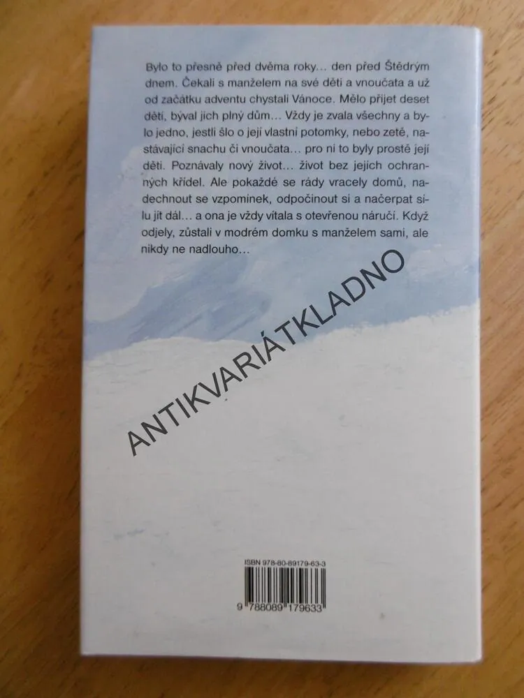 MODRÝ DŮM, TÁŇA KELEOVÁ-VASILKOVÁ