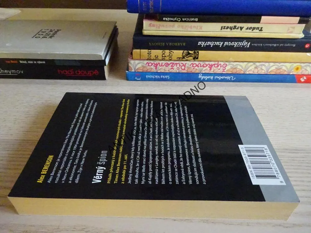 VĚRNÝ ŠPION, ALEX BERENSON, **an