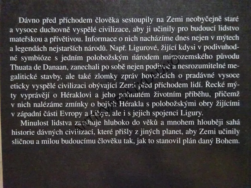 PŘEDPEKLÍ RÁJE, IVO WIESNER, **an