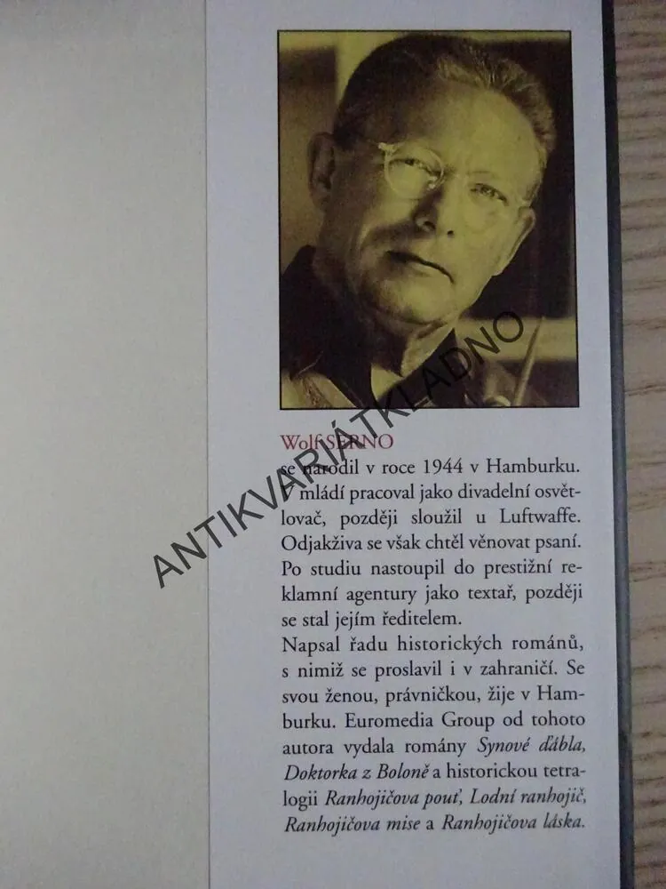 LOUTKÁŘ, WOLF SERNO, **an