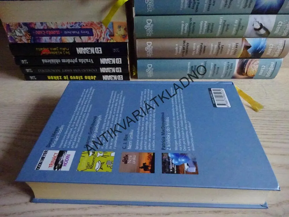 TŘINÁCT HODIN - MEYER, VÝLET DO PADESÁTÝCH - GRIFFITHSOVÁ, NENÍ ÚNIKU - BOX, Z KOLÉBKY DO HROBU - MACDONALDOVÁ, **an